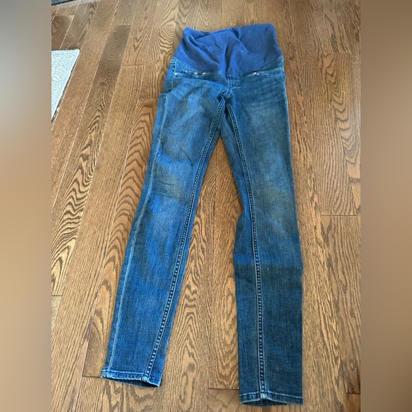 H&M maternity Jean bundle - Picture 9 of 11